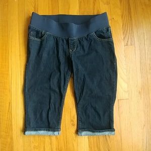 Old Navy Maternity capris size 12
